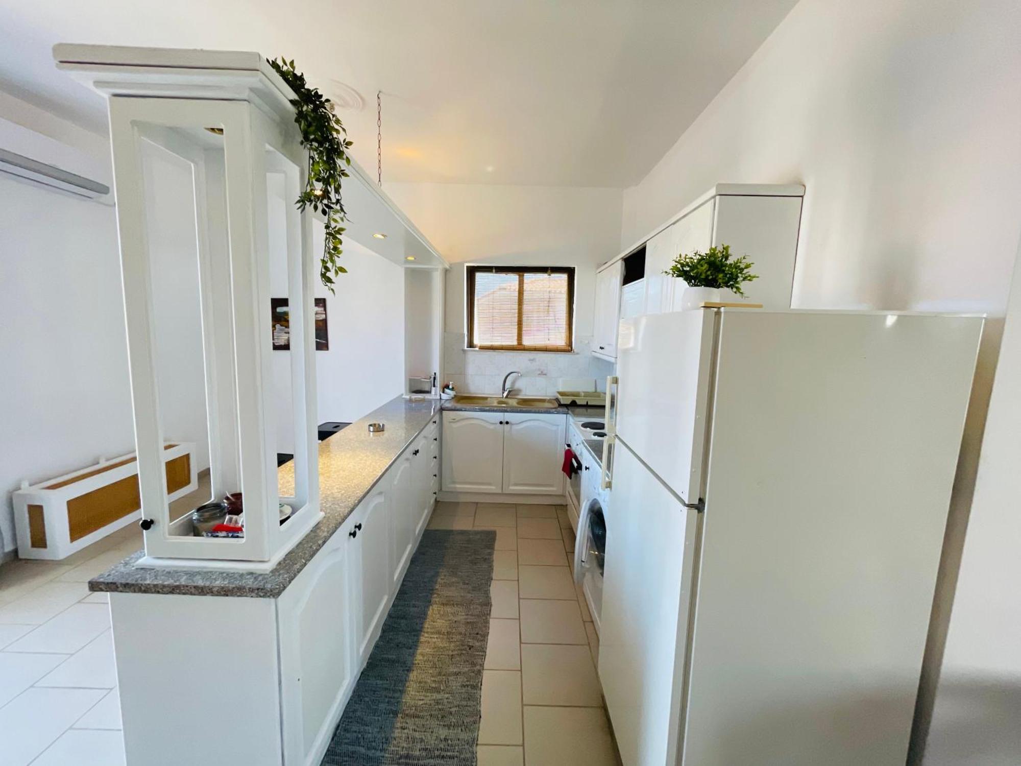 Akrata V Apartment ภายนอก รูปภาพ
