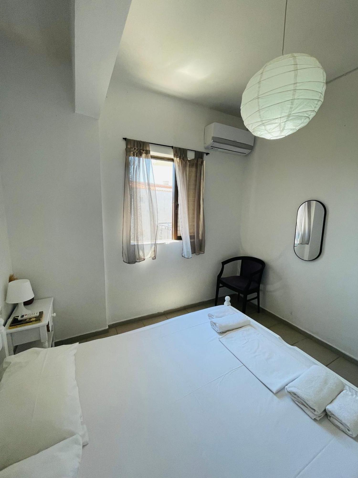Akrata V Apartment ภายนอก รูปภาพ