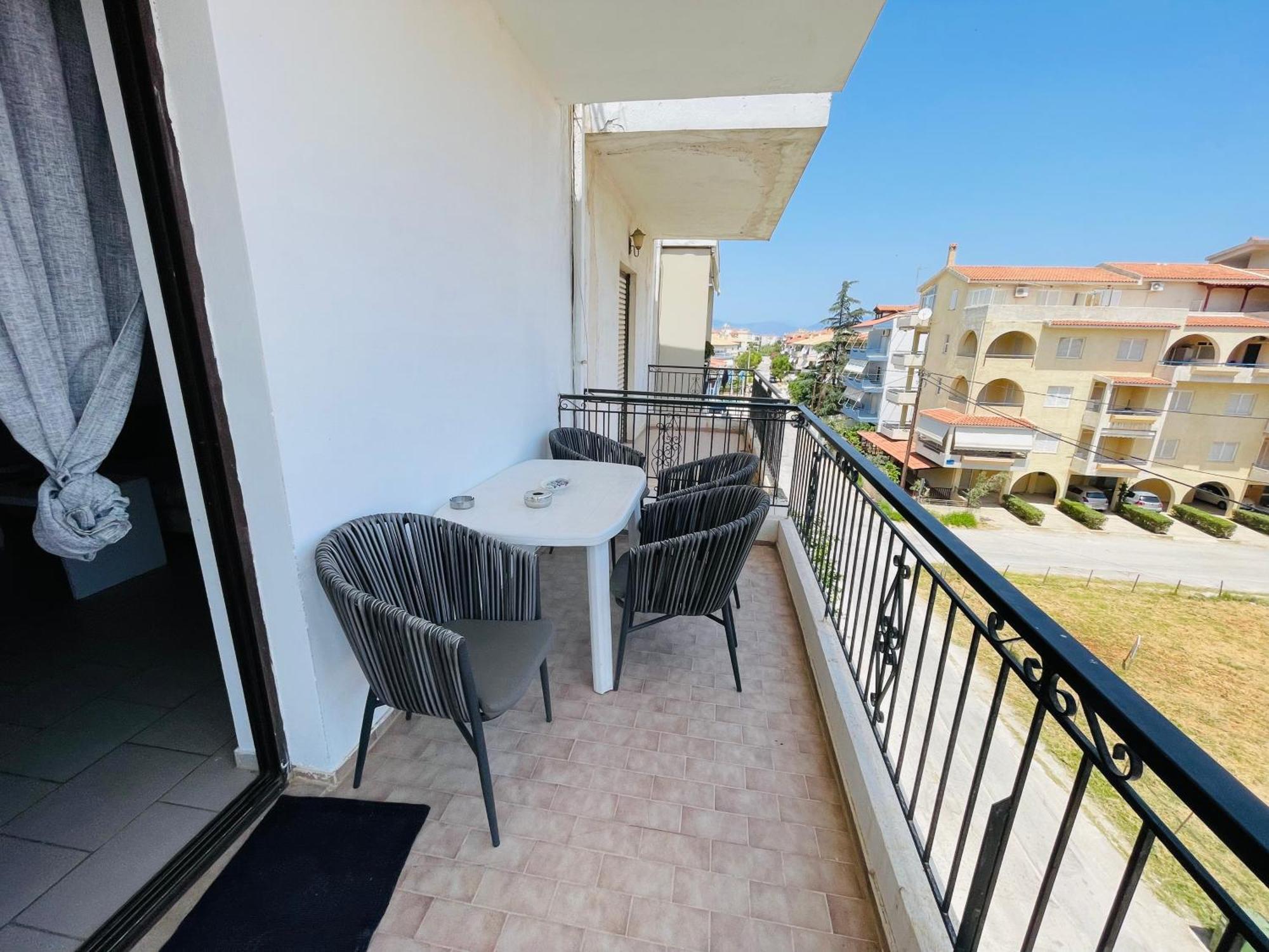 Akrata V Apartment ภายนอก รูปภาพ
