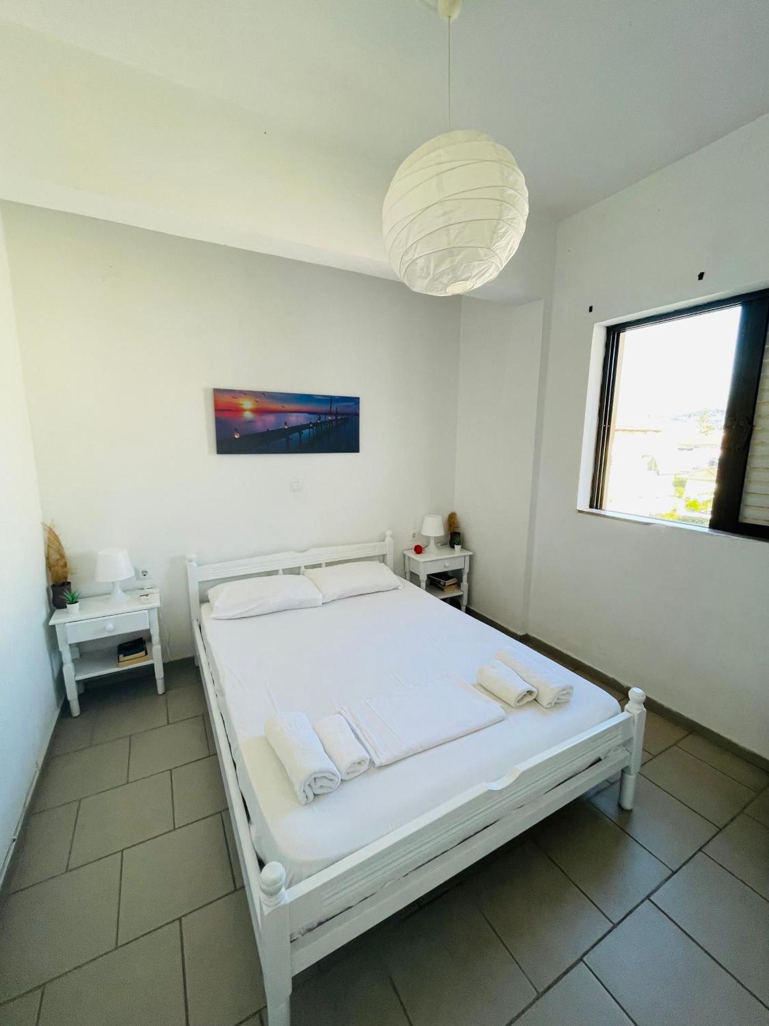 Akrata V Apartment ภายนอก รูปภาพ
